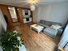 Messenahe Moderne Zwei-Zimmer-Wohnung 42qm
